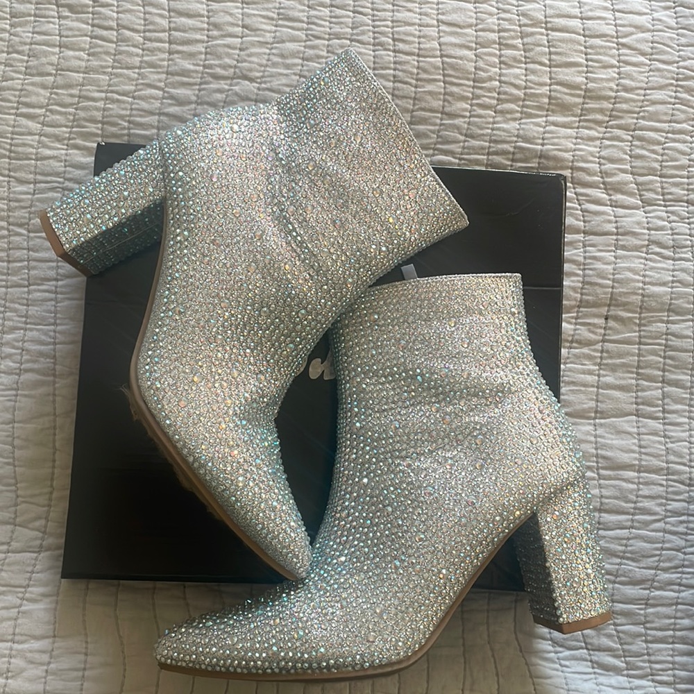 Women Rhinestone Block Chunky Heel Ankle Bootie